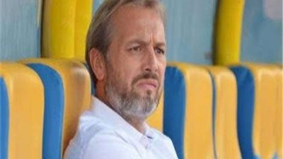 ديسابر يستعين بالفيديو لدراسة الأهلي قبل مواجهته بكأس مصر