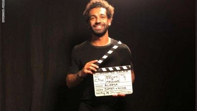 لتوزيع لحوم الأضحية.. حقيقة ظهور محمد صلاح في اليمن (فيديو)
