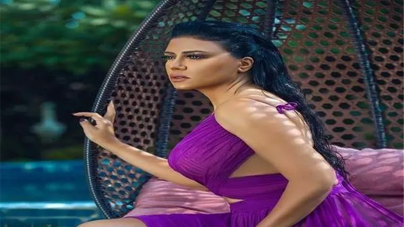 شاهد.. إطلالة مثيرة لرانيا يوسف في أحدث جلسة تصوير