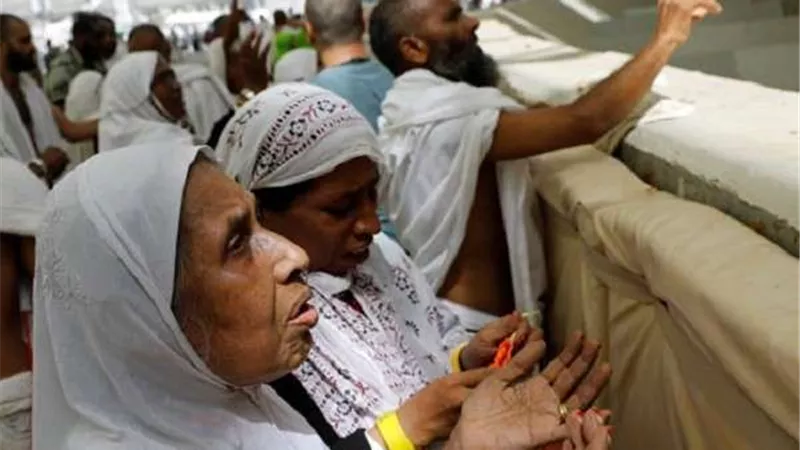 وسط دعوات الحجاج.. هطول الأمطار على الأراضي المقدسة في ثاني أيام العيد