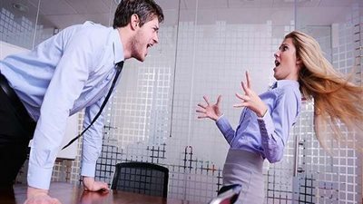 6 نقاط تجعلك تتجنب صراعات الزملاء في العمل.. تعرف عليها