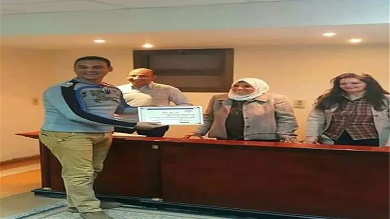 من داخل صندوق مكافحة الإدمان.. كيف تحول الفشل لنجاح دام 20عاما