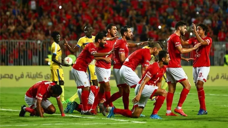 عودة معلول والشناوي يحمي العرين.. تفاصيل أوراق الأهلي أمام بيراميدز
