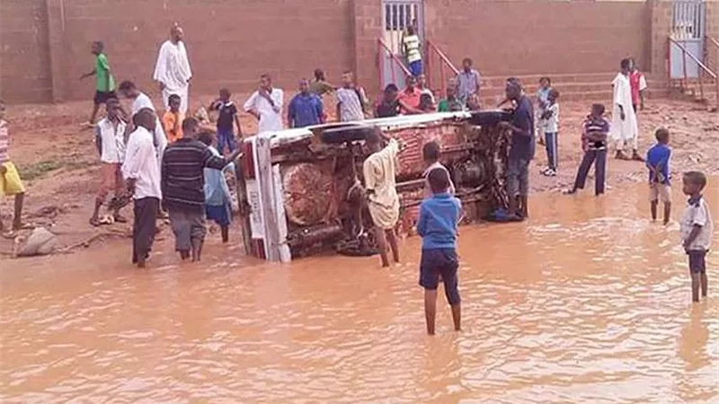 الفيضانات والسيول تهدم مئات المنازل وتشرد العائلات في السودان