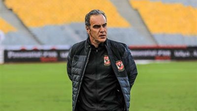 لازم يمشى.. هجوم نارى من جماهير الاهلي على لاسارتي
