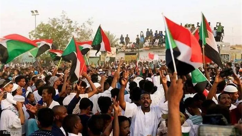مسئولون دوليون يشاركون باحتفال ترتيب السلطة الانتقالية بالخرطوم