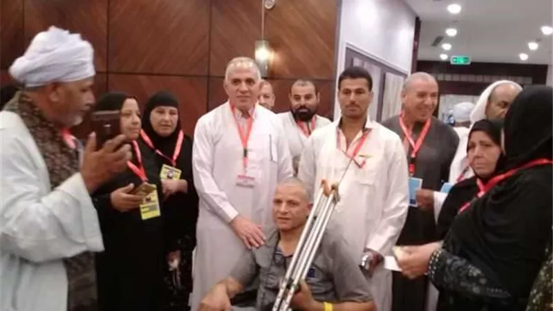 بعد تفقد الحجاج والاطمئنان عليهم.. رئيس بعثة الحج يصل القاهرة