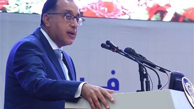 رئيس الوزراء يناقش مع وزير قطاع الأعمال جهود تطوير صناعة النسيج