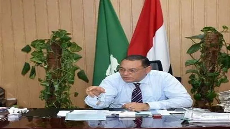 محافظ الشرقية يأمر برفع القمامة المتراكمة من المقلب العشوائي بههيا