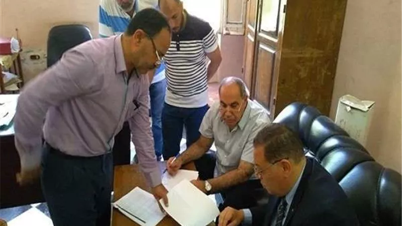 محافظ الشرقية يفاجيء إدارة حماية أملاك الدولة لمتابعة إجراءات التقنين