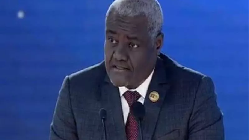 رئيس مفوضية الاتحاد الإفريقي يكشف موعد عودة السودان للمنظمة