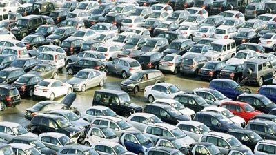 أستاذ هندسة بترول يكشف مزايا تحويل السيارات للعمل بالغاز الطبيعي