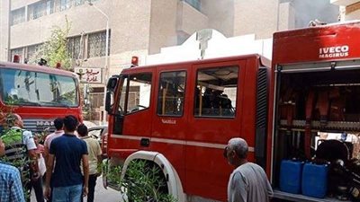 مصدر أمني يكشف سبب حريق مصنع بلاستيك في أكتوبر