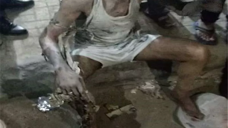 بالصور.. سائق يشعل النيران في نفسه بكفر الدوار