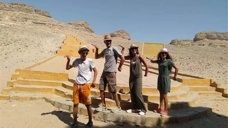 وفد إيطالي يزور المعالم السياحية بالمنيا