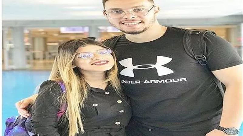 آخرهم 