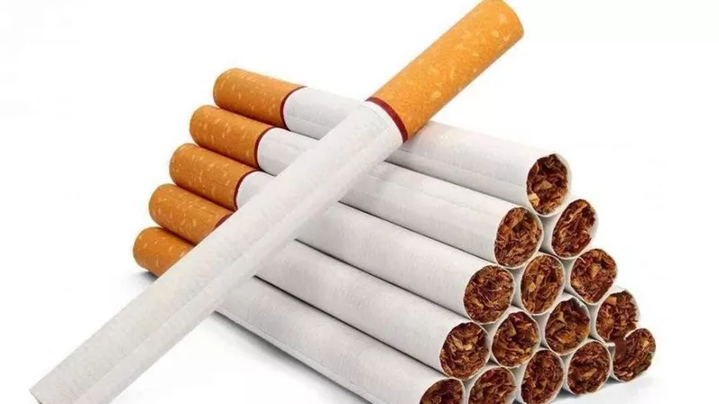 ضبط تاجر سجائر قبل بيع 