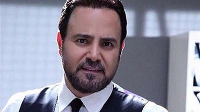 في عيد ميلادها.. عاصي الحلانى يوجه رسالة رومانسية لزوجته