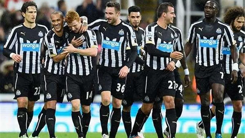 نيوكاسل يفوز على توتنهام بهدف نظيف في الدوري الإنجليزي