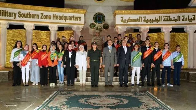 محافظ أسيوط يشهد احتفالية تكريم الطلاب المتفوقين من أبناء القوات المسلحة والشرطة