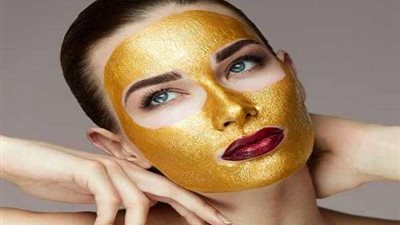 لمنع ظهور التجاعيد.. تعرفي على طريقة عمل ماسك الذهب