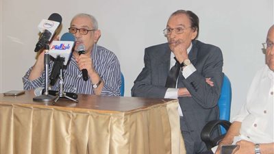 بحضور عزت العلايلي.. 
