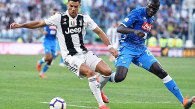 نابولي يتحدى يوفنتوس في قمة الدوري الإيطالي.. الليلة