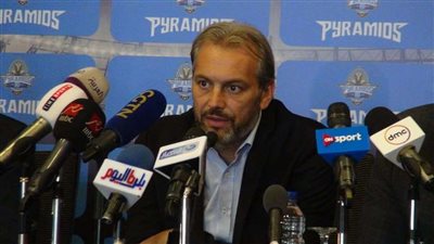 ديسابر يرفض المغامرة بثنائي بيراميدز أمام بتروجيت