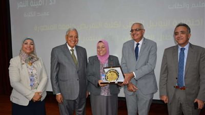 محافظ الدقهلية ورئيس جامعة المنصورة يشهدان الاحتفال باليوبيل الفضي لكلية التمريض