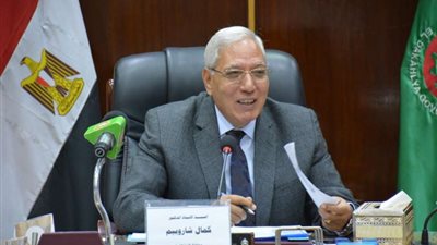 إحالة 5 أطباء بمستشفى جمصه للتحقيق وندبهم للعمل خارجها
