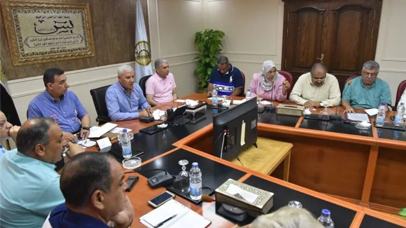 محافظ مطروح يوجه شركة المياه بتوفير الاعتمادات اللازمة لمد خط مياه بالعلمين