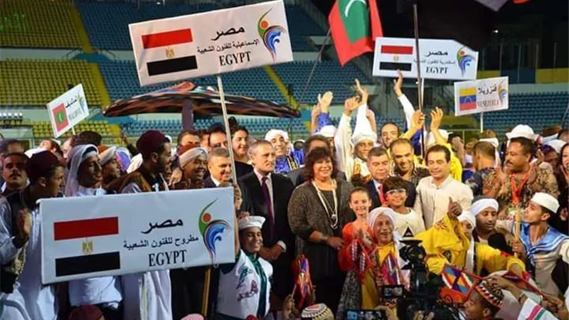 محافظ الإسماعيلية ووزيرة الثقافة يشهدون انطلاق حفل افتتاح مهرجان الفنون الشعبية بالمحافظة