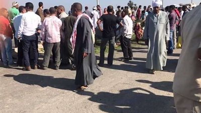 إنقلاب سيارة نصف نقل بالطريق الدولي بكفر الشيخ يؤدي لإصابة 14 شخص