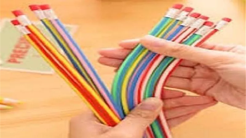 قبل بدء العام الدراسي.. برلمانية: أقلام رصاص صينية تسُبب تشنجات للتلاميذ