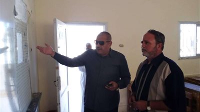 وكيل تعليم مطروح يتابع جاهزية مدارس منطقة القصر