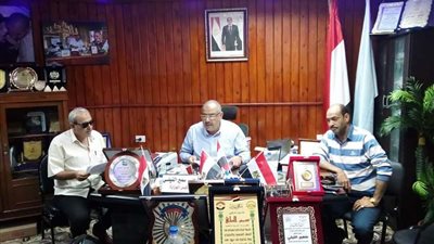وكيل التعليم بمطروح يبحث سبل تطوير العمل بالمنظومة التعليمية