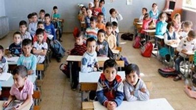 بدء الدراسة لتلاميذ رياض الأطفال والصفين الأول والثاني الابتدائي