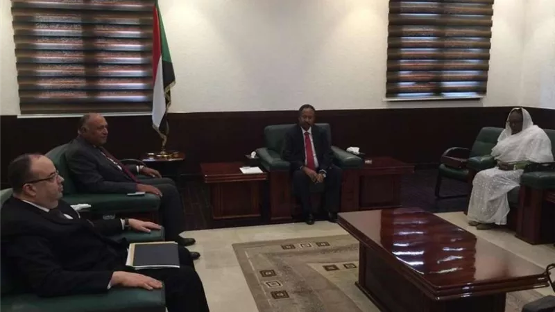 وزير الخارجية يلتقي رئيس وزراء السودان الدكتور عبد الله حمدوك
