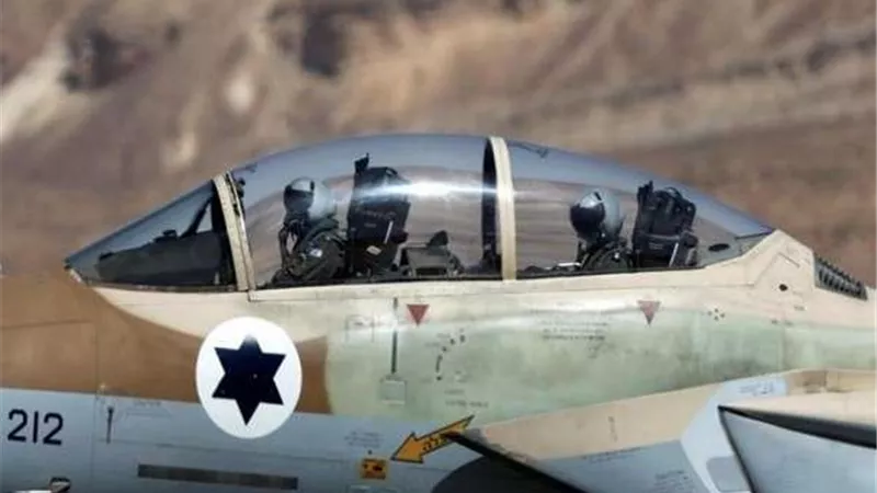 مستشار رئيس البرلمان الإيراني: تل أبيب ستحترق إذا قررت اللعب