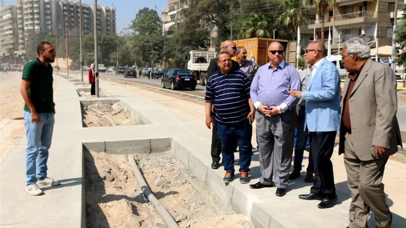 القاهرة تبدأ تنفيذ خطة تطهير بالوعات الأمطار