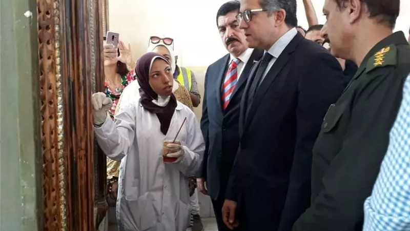 وزير الآثار يصل شبرا الخيمة لتفقد قصر محمد علي