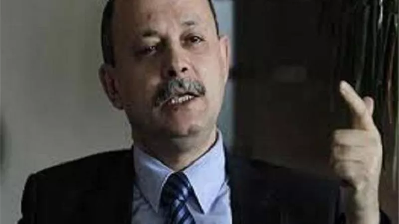مجّد مرسي وهاجم السيسي.. عبد الناصر سلامة 