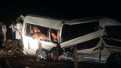 مصرع 3 وإصابة 6 آخرين بسبب انقلاب سيارة بـ