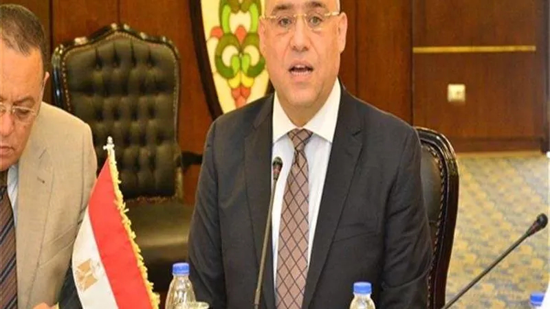 وزير الإسكان: جاري تنفيذ 3 مشروعات لمياه الشرب بمحافظة القليوبية