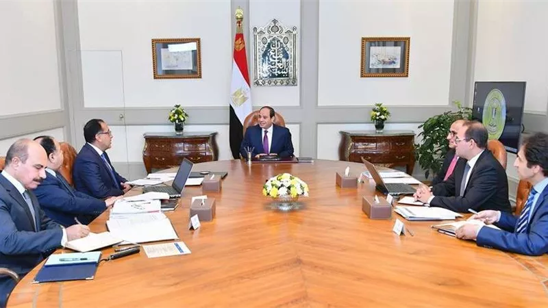السيسي يتابع مؤشرات الأداء الاقتصادي مع 