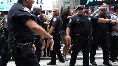 قتيل و5 جرحى في تبادل لإطلاق النار بشوارع واشنطن