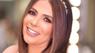 شاهد.. إطلالة منى ذكي تثير غضب جمهورها