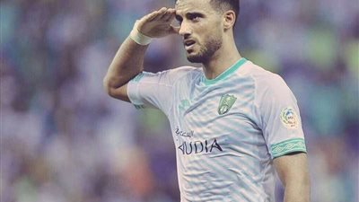 الأهلي يفوز على الفتح بثنائية في الدوري السعودي