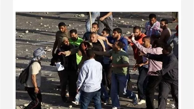 القبض على 6 أشخاص بتهمة ضرب موظف في الشرقية