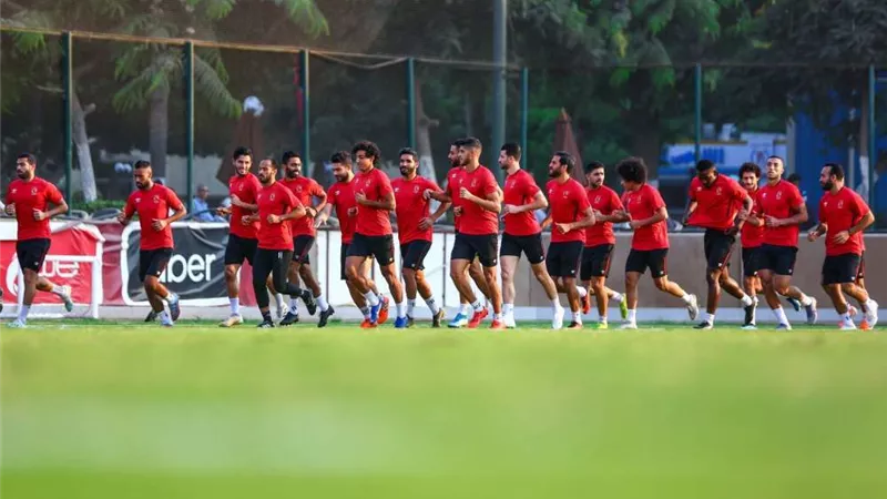 الأهلي يختتم استعداداته لمواجهة سموحة بالدوري الممتاز